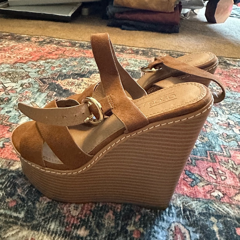 Platform heels